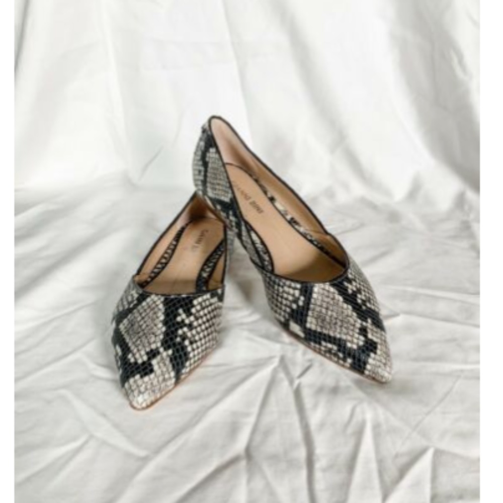 NWOB Gianni Bini Kerritaa Leather Flats - Picture 3 of 7